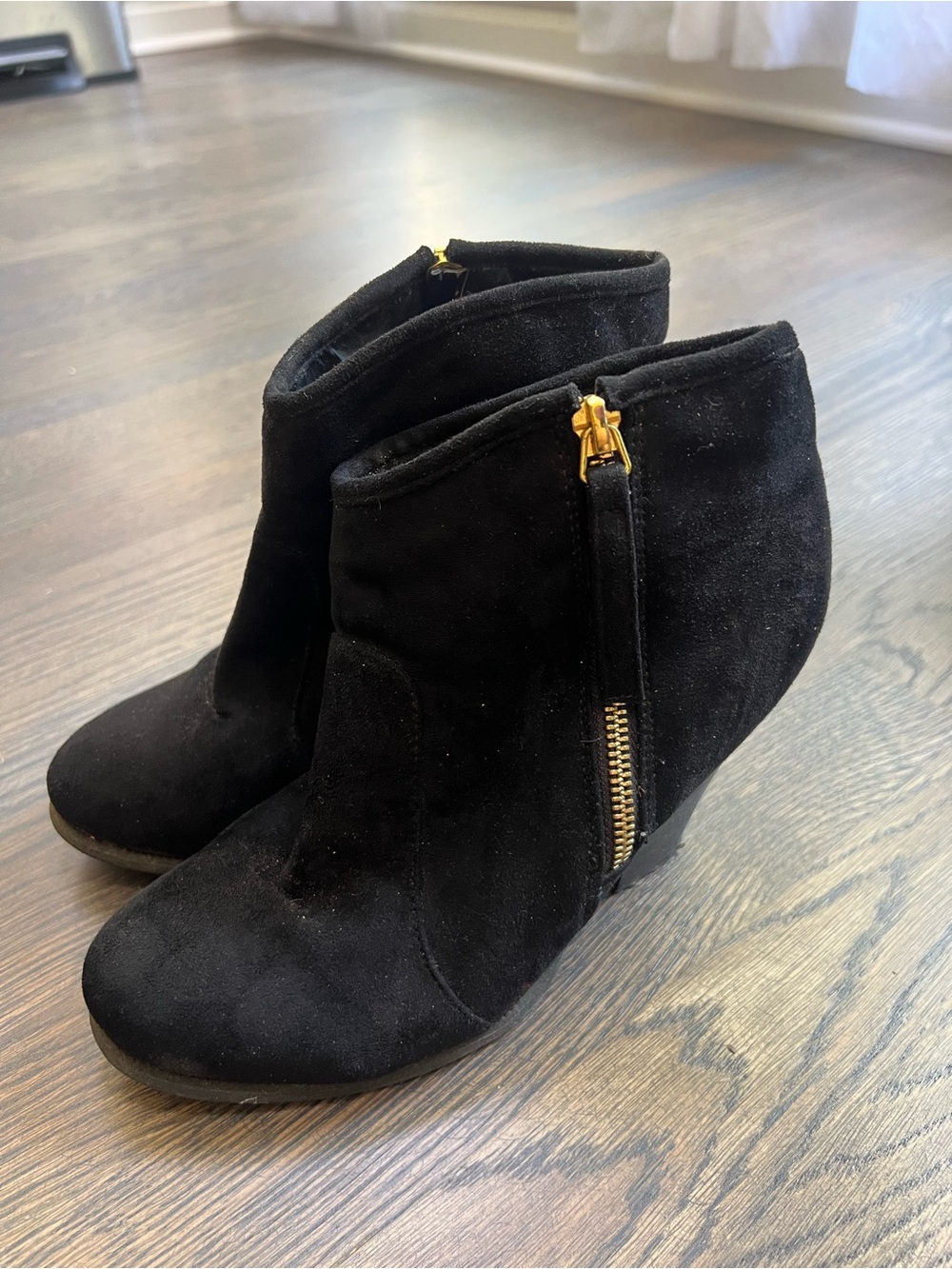 Black Velvet booties